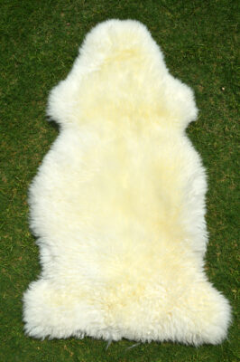 Natural sheep skins by exact leather