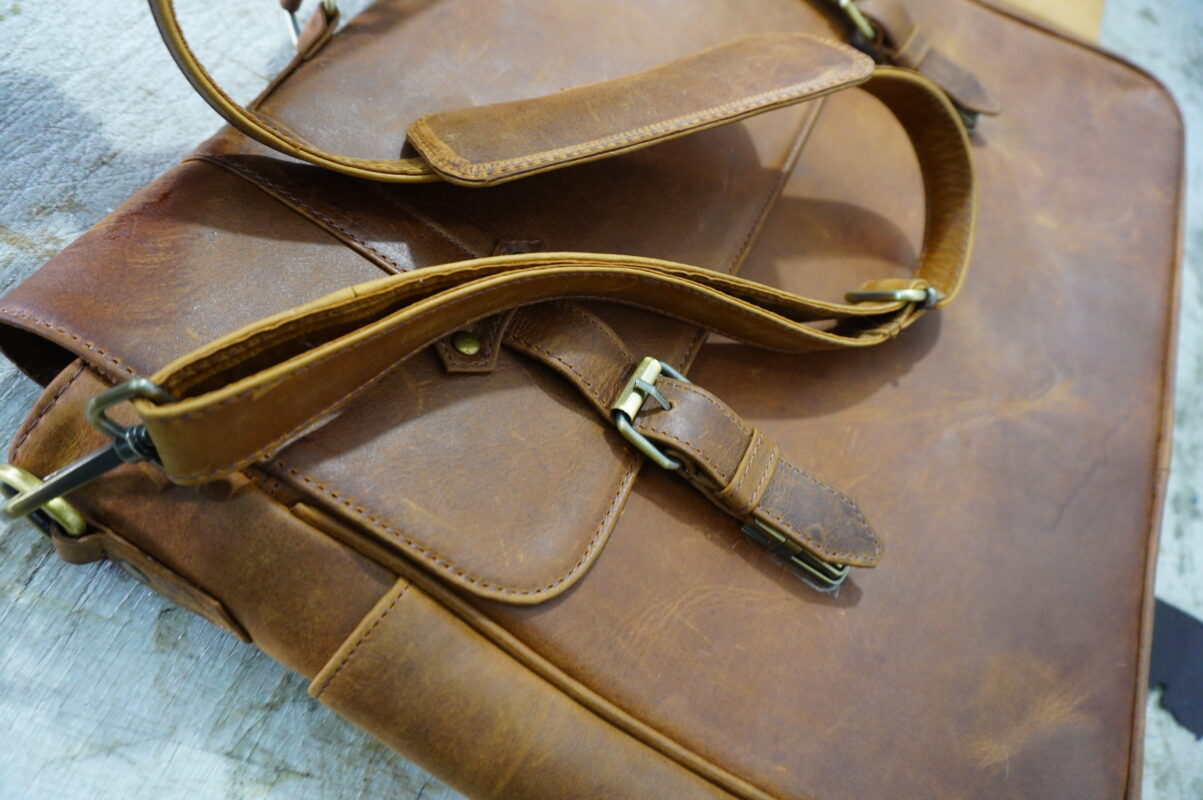 Handmade Real Leather Laptop Bag for Men/Women